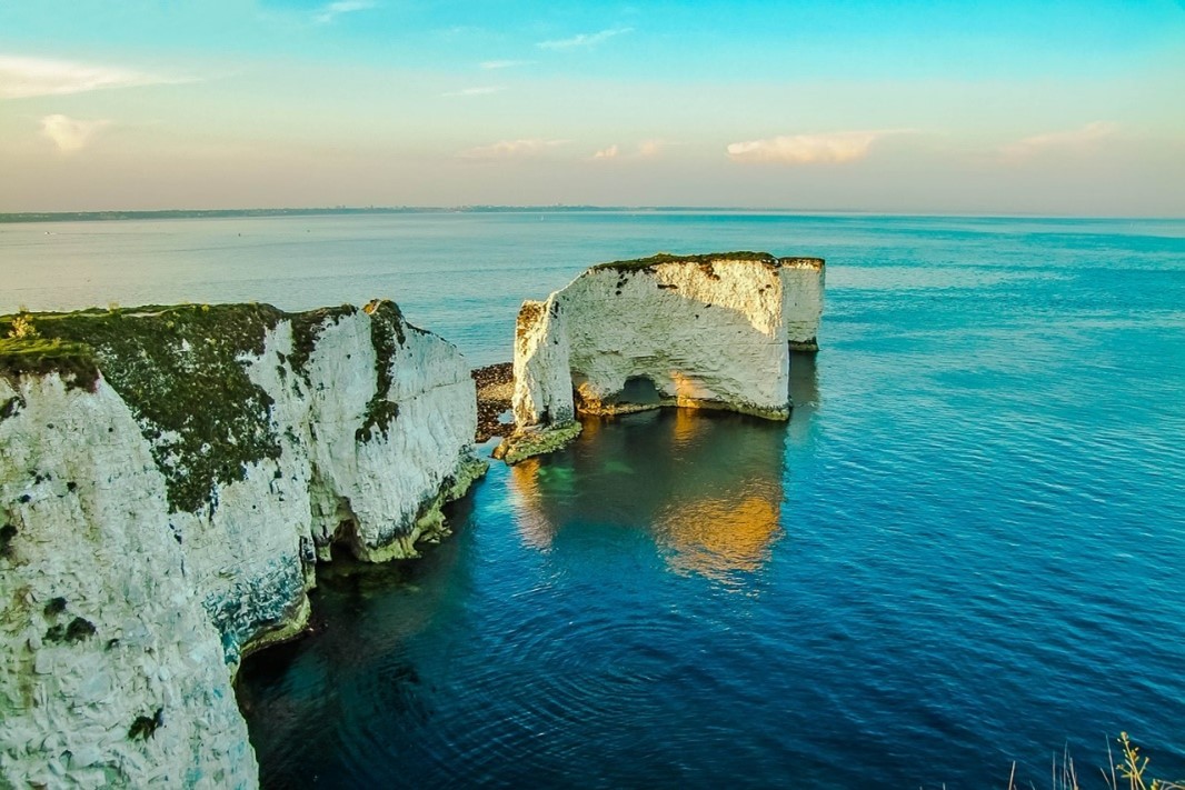 Old_Harry_Rocks.jpg